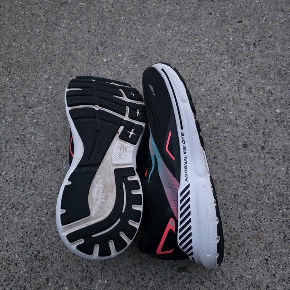 Brooks  Adrenaline GTS  23  Sneaker Women Size 9B - Picture 9 of 14